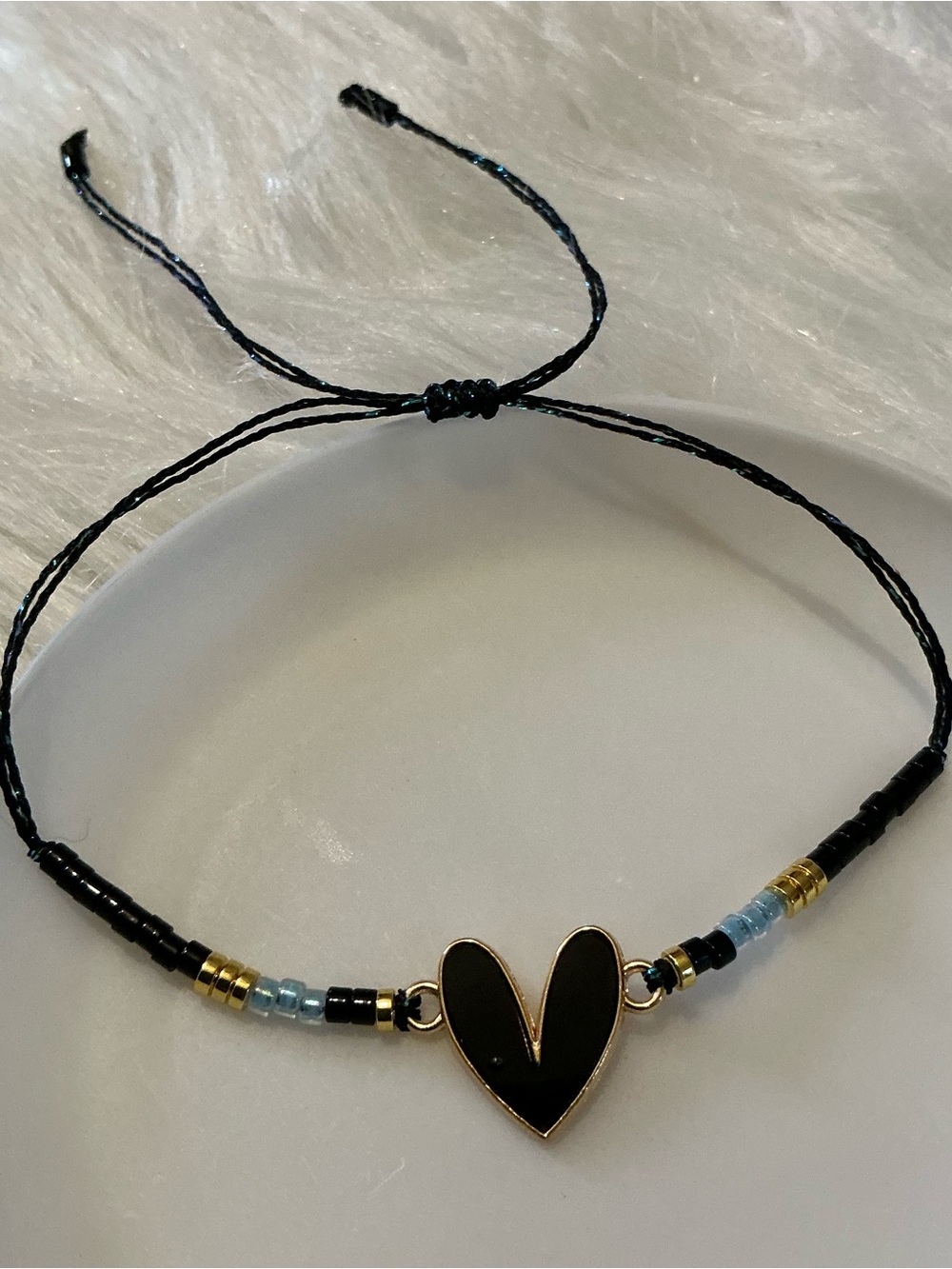 Black heart pretty string adjustable bracelet